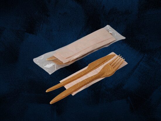 Vienreizējie galda piederumi