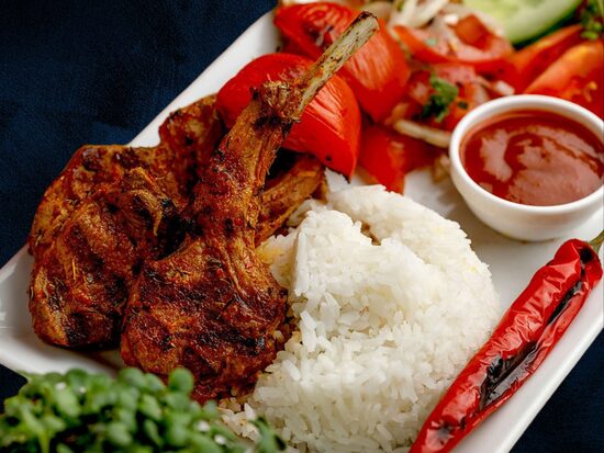 Jēra gaļas karbonāde ar kauliņu